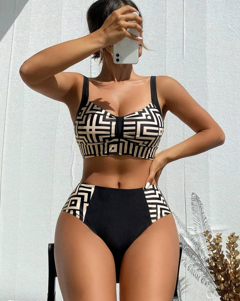 Ulla - Stilfuld To-delt Mønstret Bikini