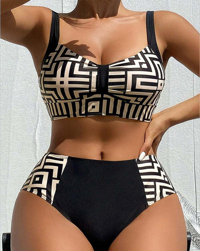 Ulla - Stilfuld To-delt Mønstret Bikini